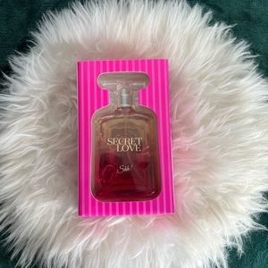Woman perfume